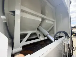 2017 CRANE CARRIER LET2 CC