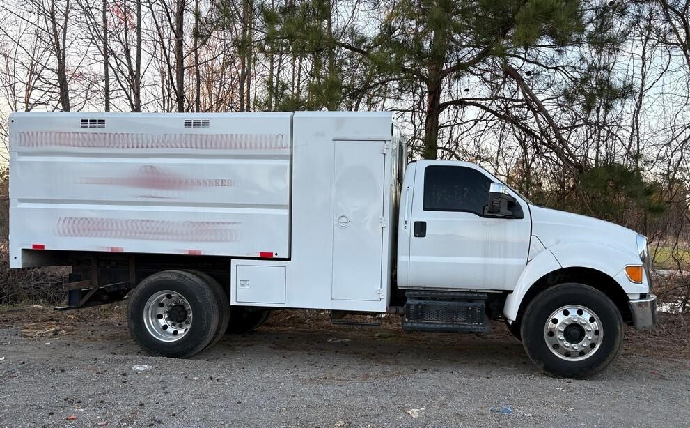 2015 FORD F750 in Richmond, VA