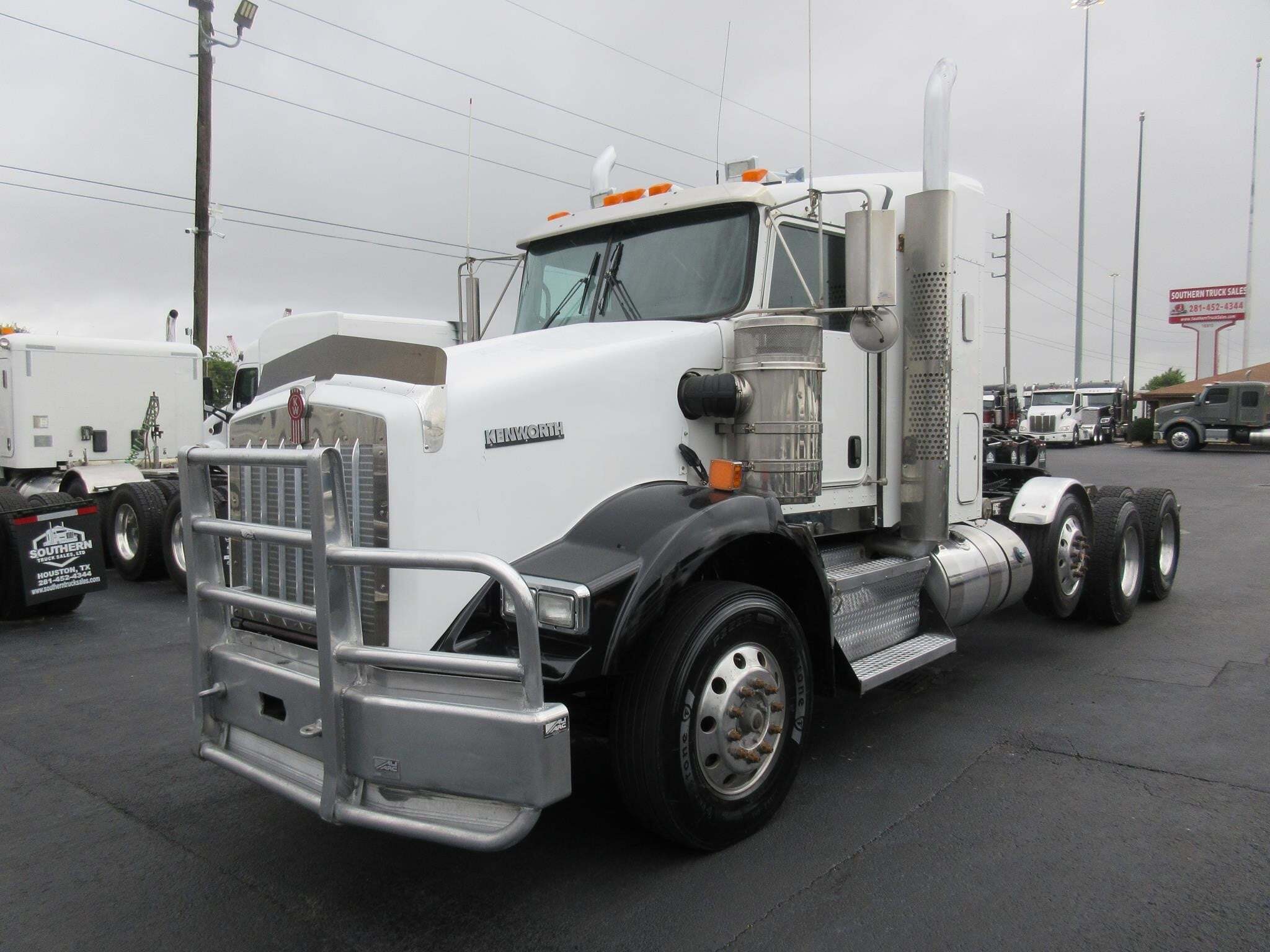 2015 KENWORTH T800 in Channelview, TX