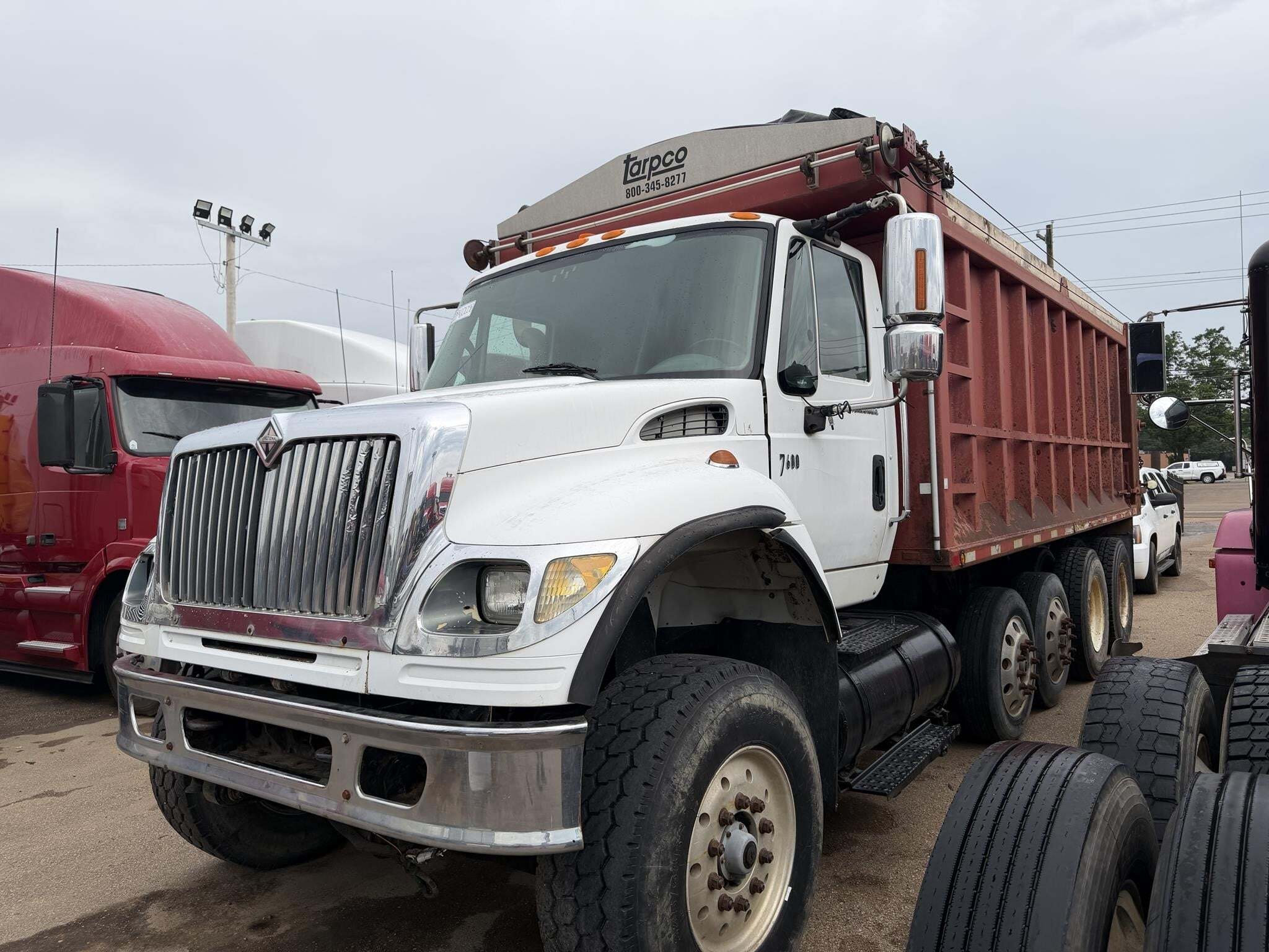 2005 INTERNATIONAL WORKSTAR 7600 in Covington, TN