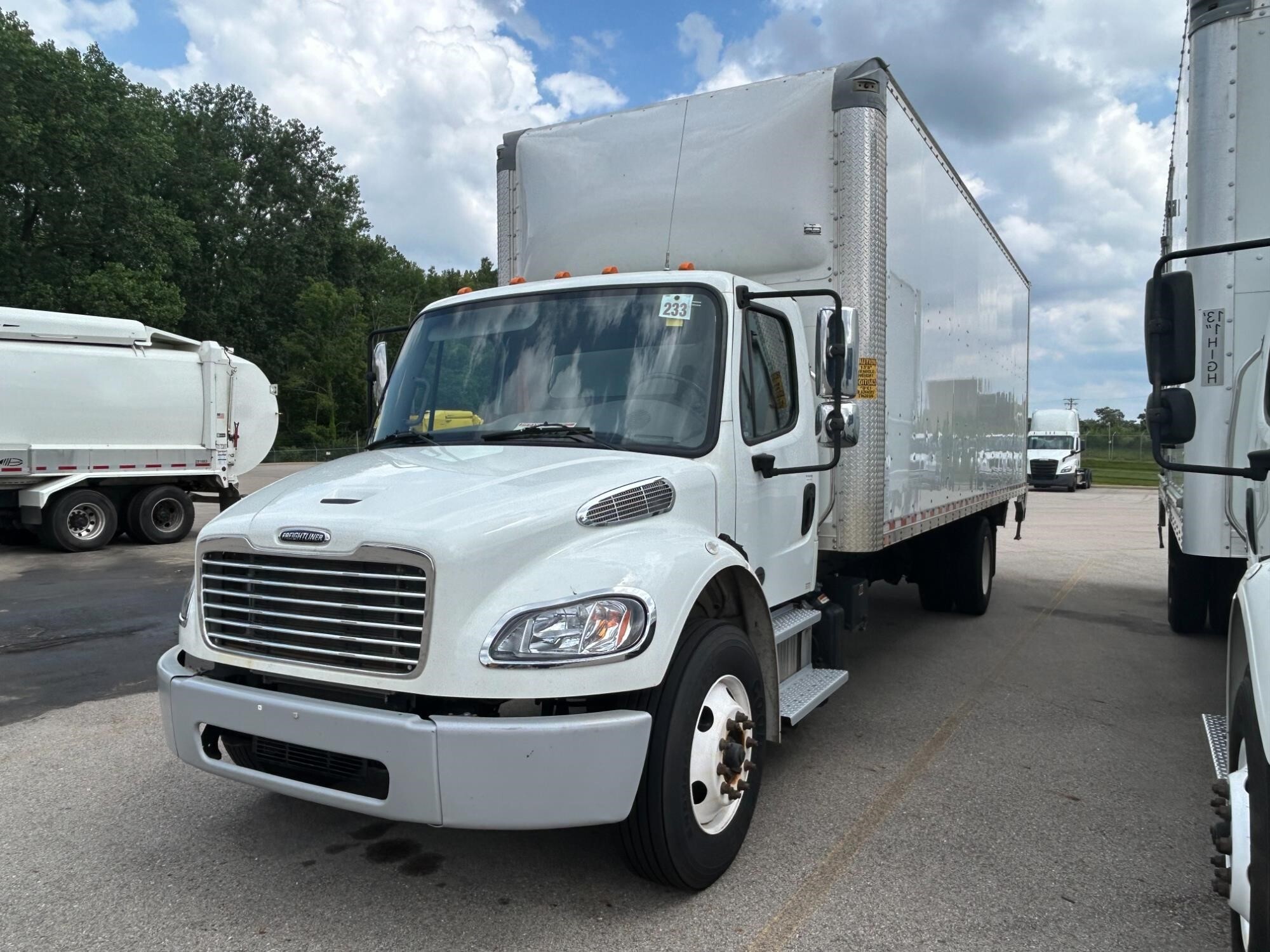 2023 FREIGHTLINER BUSINESS CLASS M2 106 in Dayton, OH