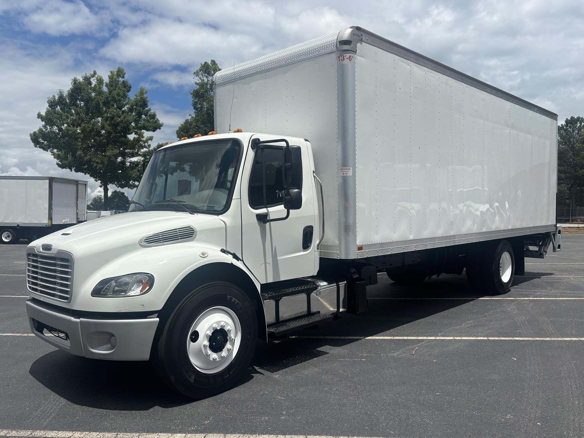 2022 FREIGHTLINER BUSINESS CLASS M2 106 in Roswell, GA