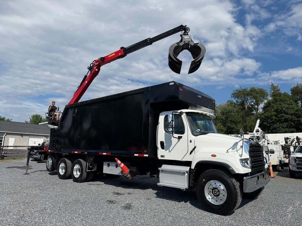 2022 FREIGHTLINER 114SD in Clarksville, MD