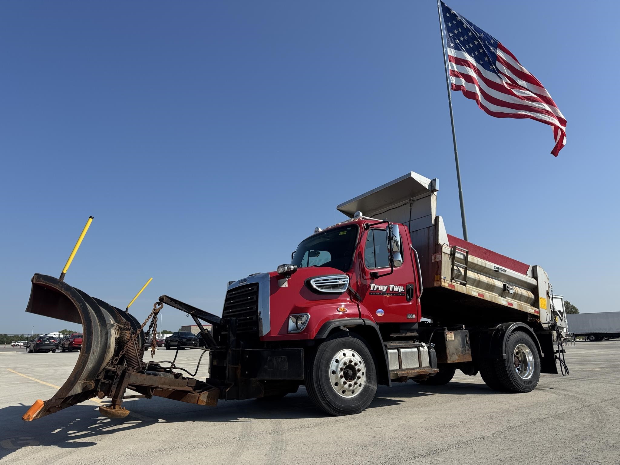 2014 FREIGHTLINER 108 SD in West Jefferson, OH