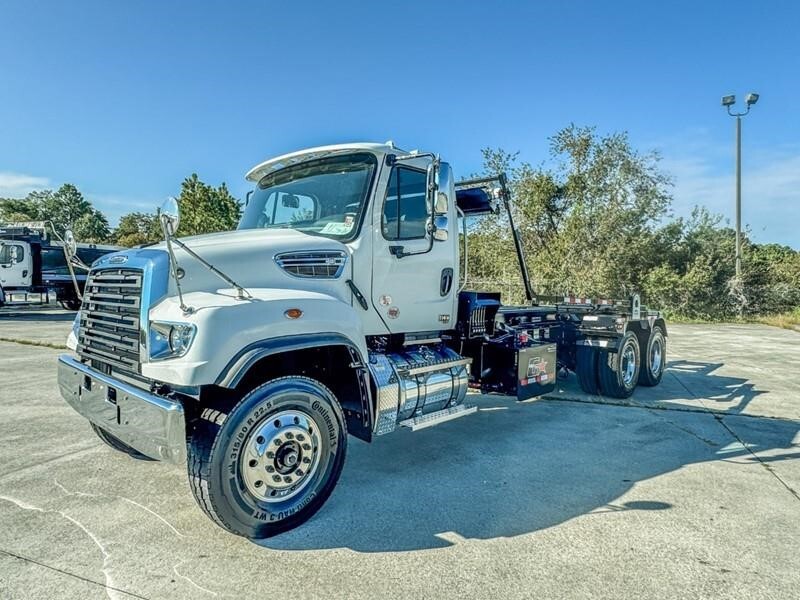 2026 FREIGHTLINER 114 SD in Wilmington, NC