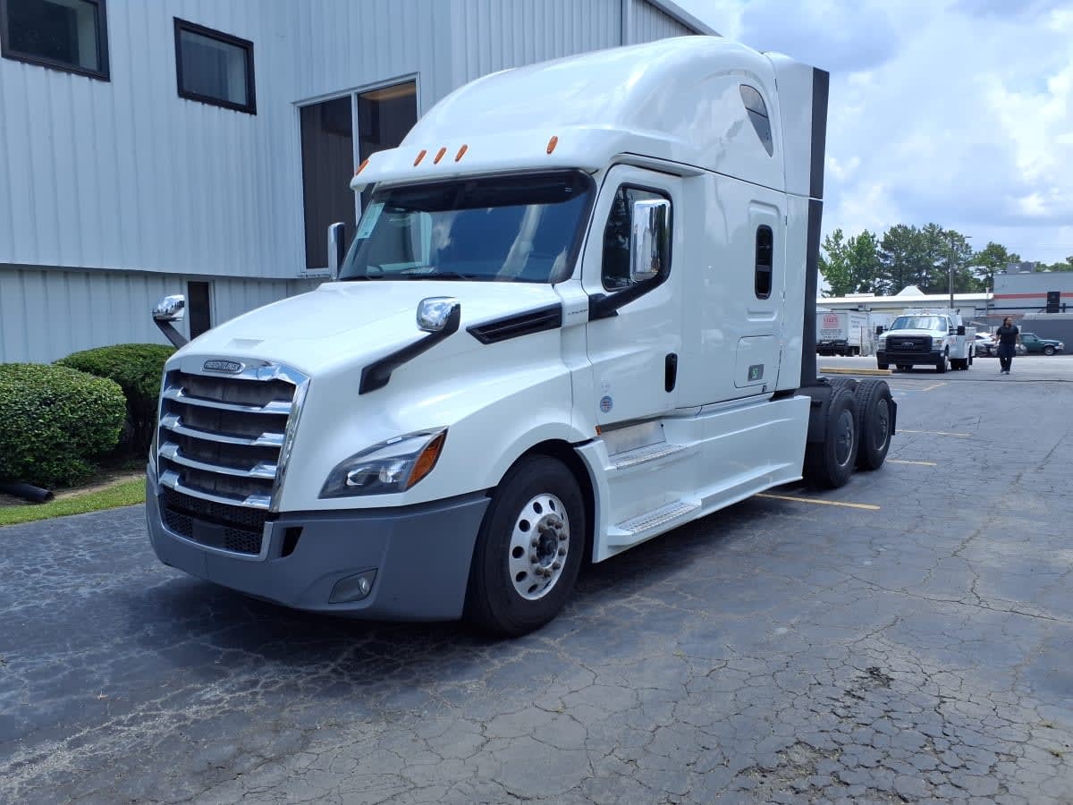 2020 FREIGHTLINER CASCADIA 126 in Atlanta, GA