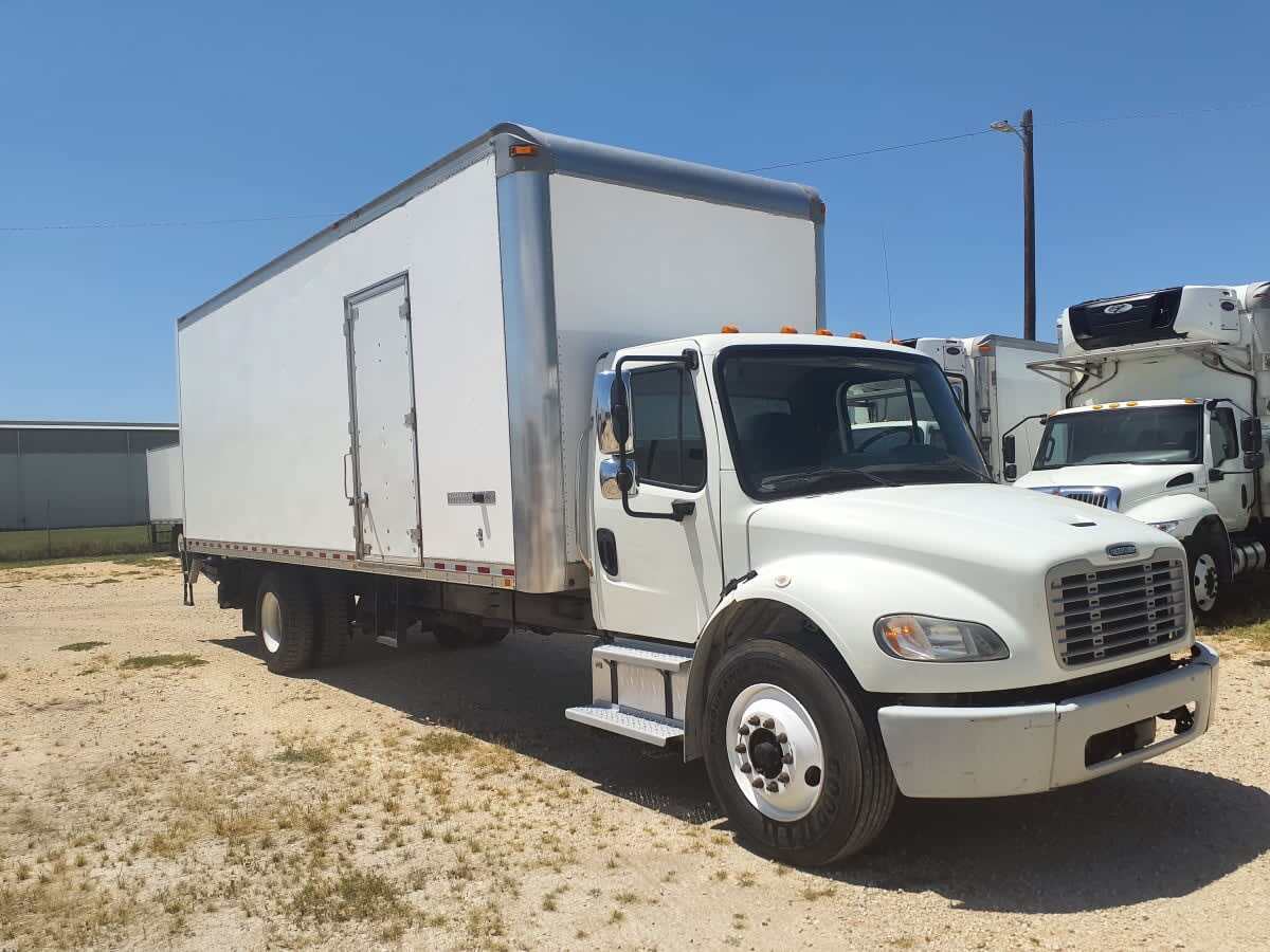 2019 FREIGHTLINER BUSINESS CLASS M2 106 in Converse, TX