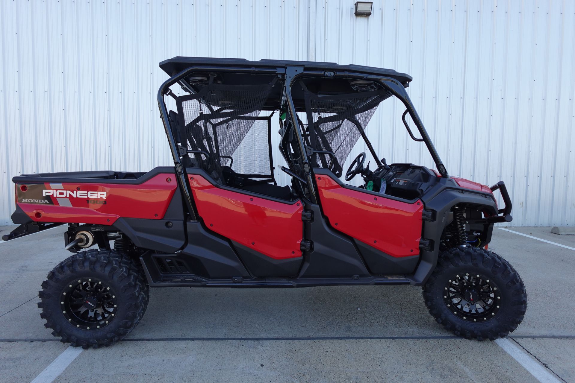 2025 Honda Pioneer 1000-6 Deluxe Crew in tyler TX