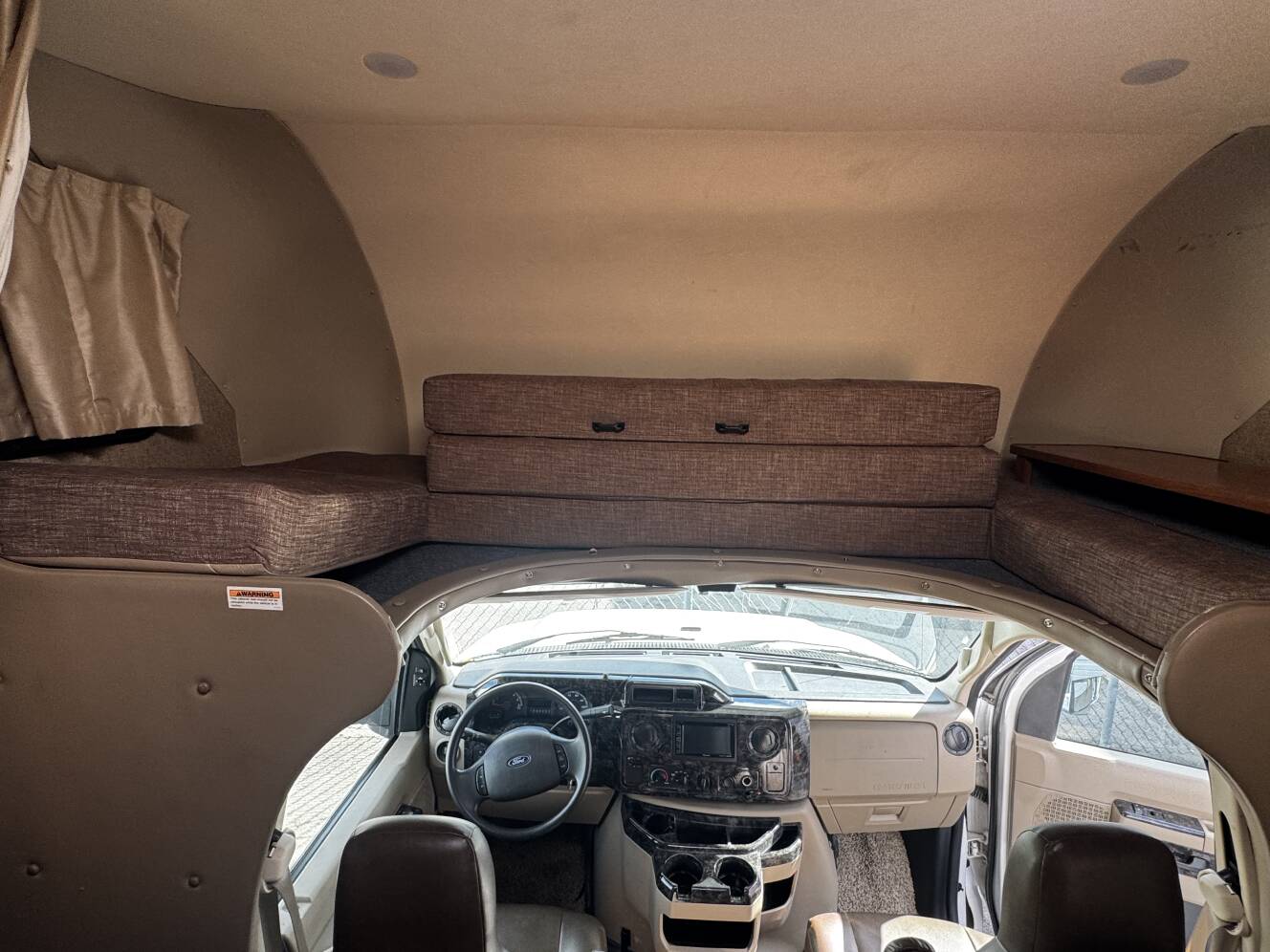 A photo of this 2017 Holiday Rambler VESTA 30D