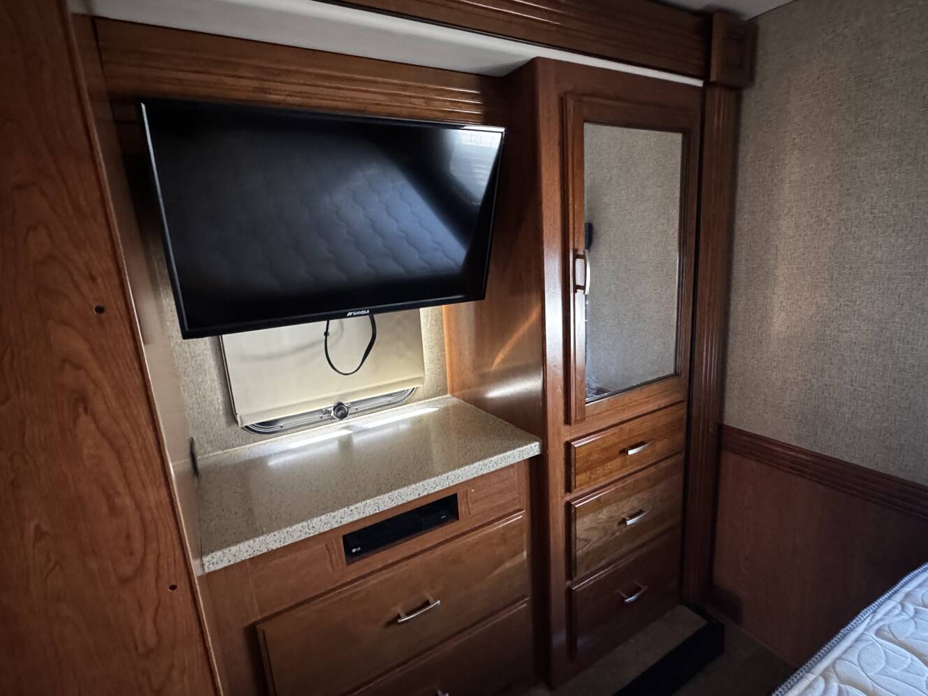 A photo of this 2017 Holiday Rambler VESTA 30D