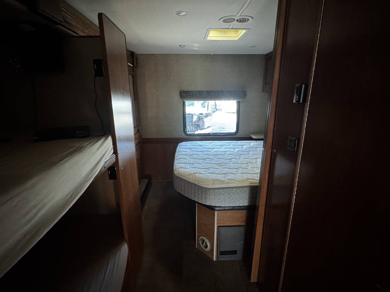 A photo of this 2017 Holiday Rambler VESTA 30D