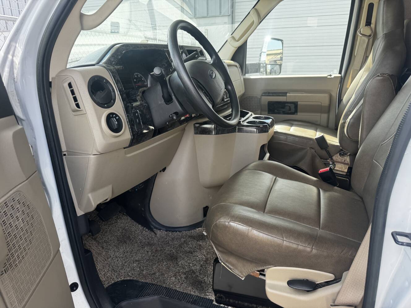 A photo of this 2017 Holiday Rambler VESTA 30D