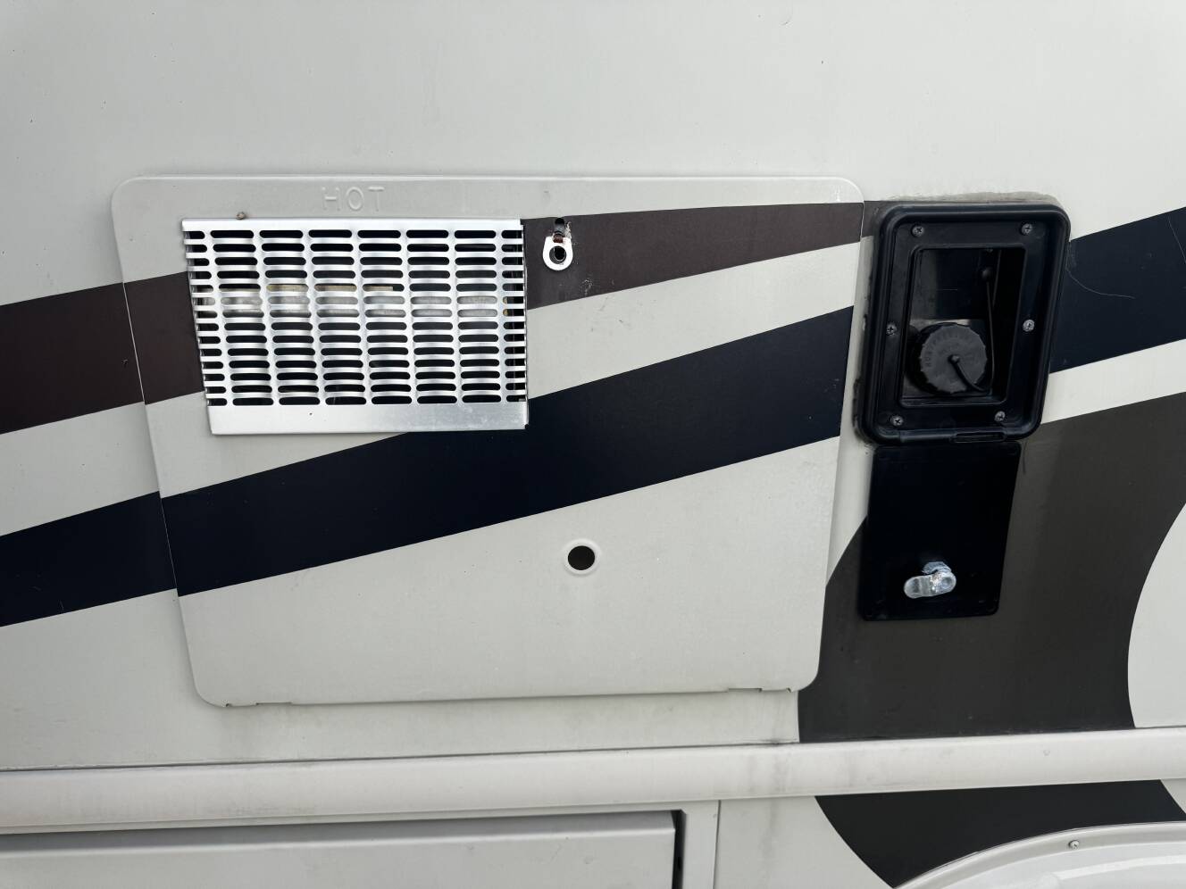 A photo of this 2017 Holiday Rambler VESTA 30D