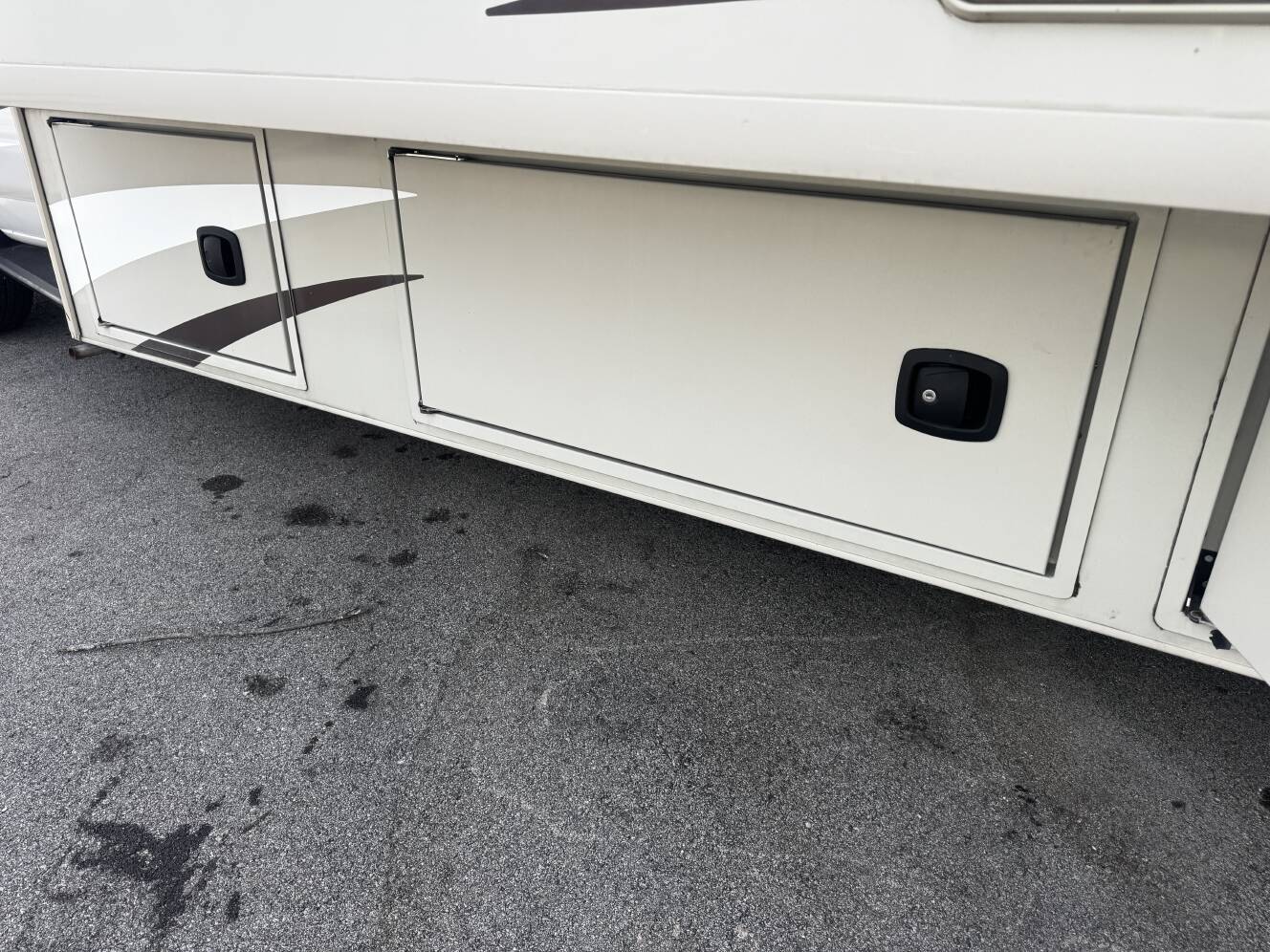 A photo of this 2017 Holiday Rambler VESTA 30D