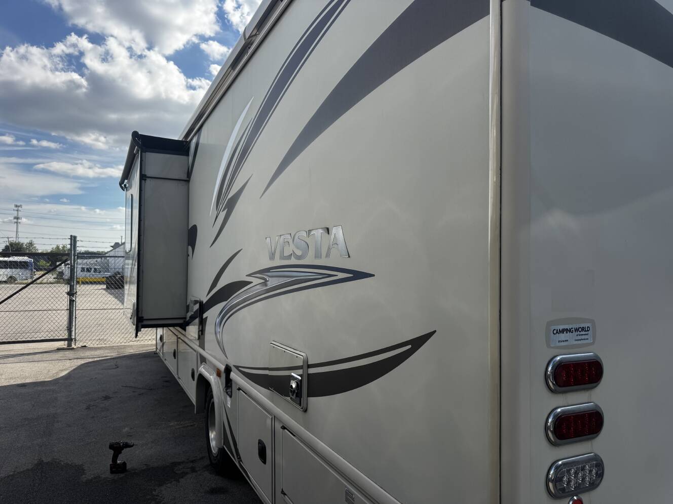 A photo of this 2017 Holiday Rambler VESTA 30D