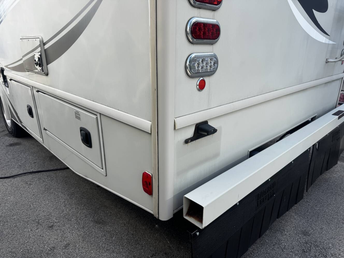 A photo of this 2017 Holiday Rambler VESTA 30D