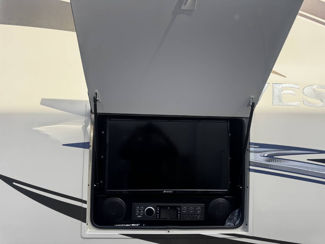 A photo of this 2017 Holiday Rambler VESTA 30D