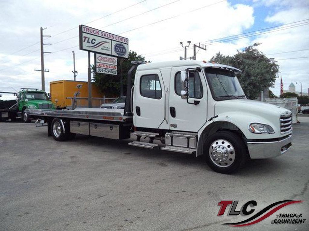 2025 FREIGHTLINER BUSINESS CLASS M2 106 in Pompano Beach, FL