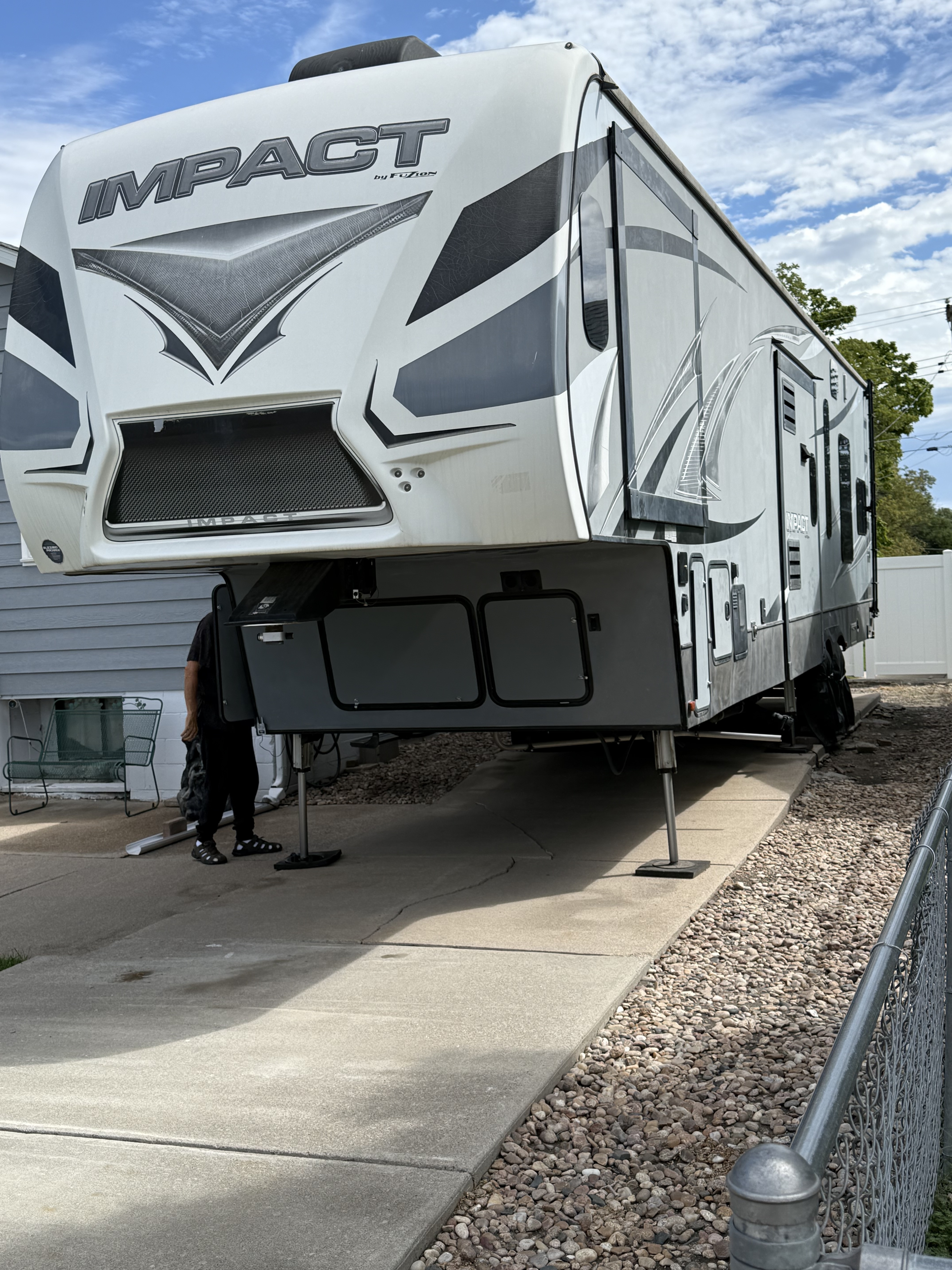 2017 Keystone IMPACT 361 RV