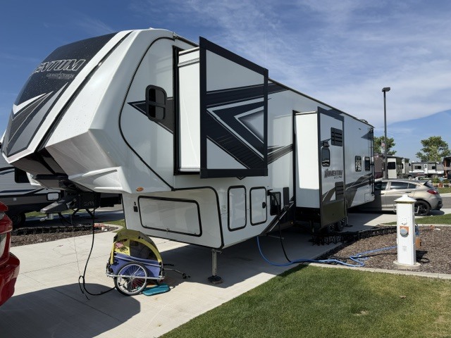 2022 Grand Design MOMENTUM G-CLASS 350G in cle elum WA
