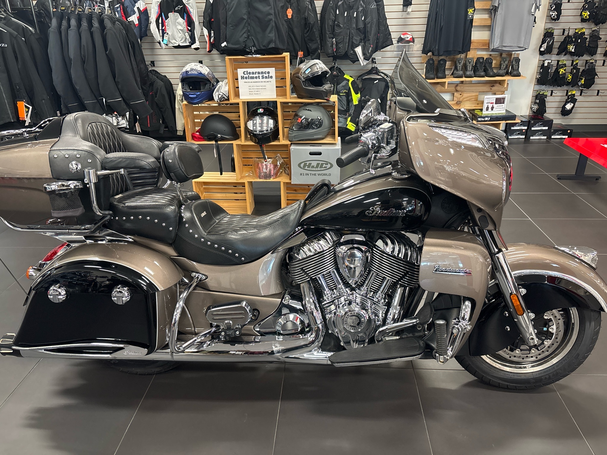 2018 Indian Motorcycle Roadmaster® ABS in De Pere, WI
