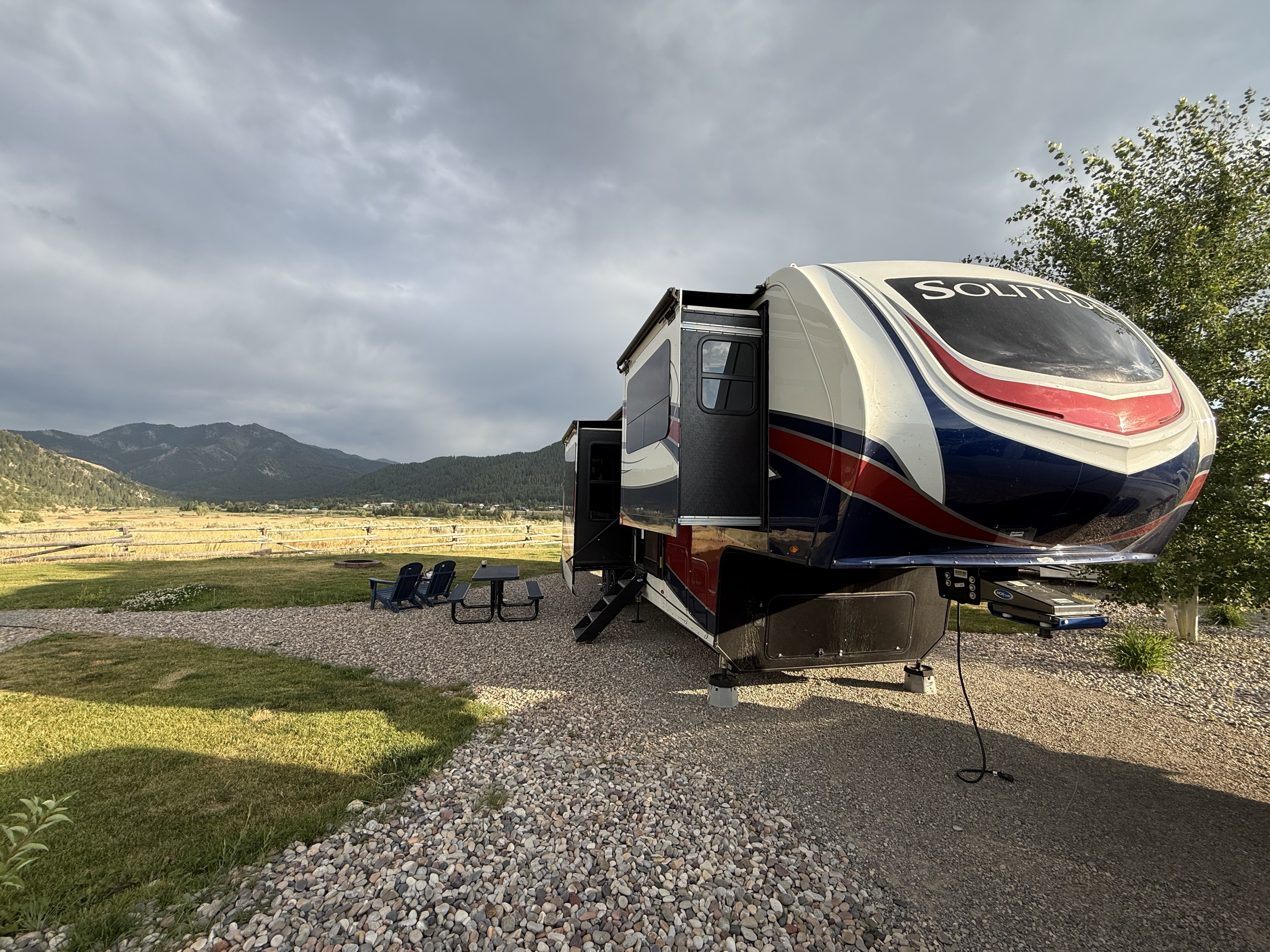 2023 Grand Design SOLITUDE 380FL RV