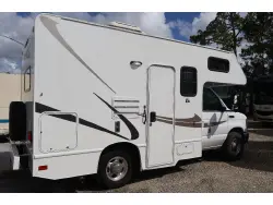 2020 THOR MOTOR COACH FOUR WINDS MAJESTIC 19G