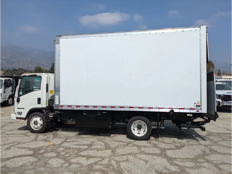2024 Isuzu NRR