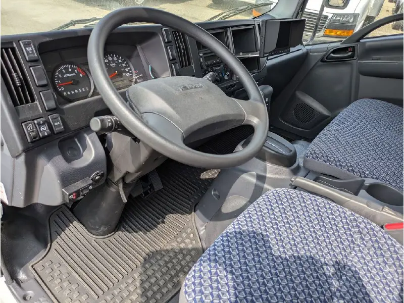2024 Isuzu NRR