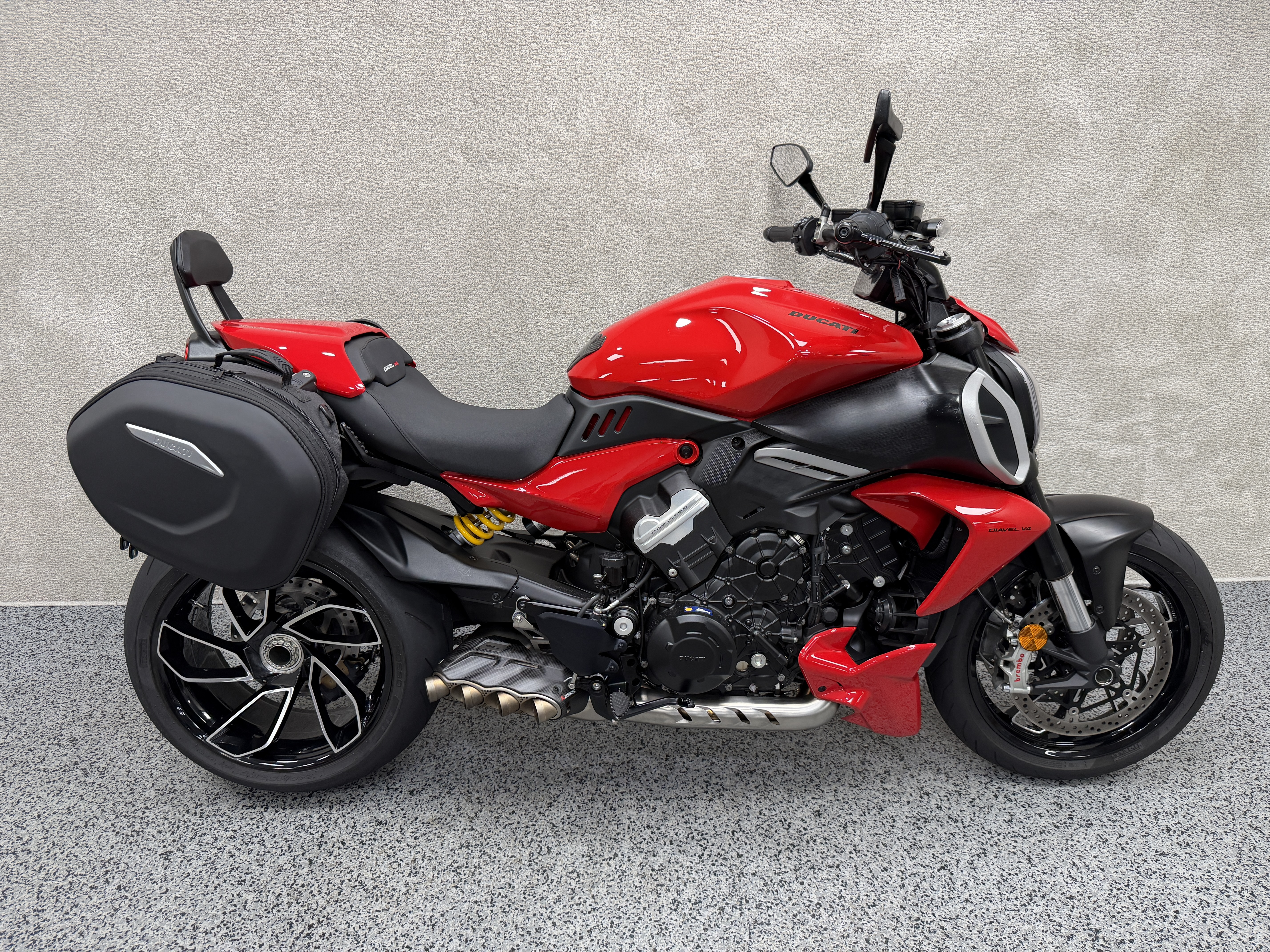 2023 Ducati DIAVEL V4 V4 in Pelham, NH