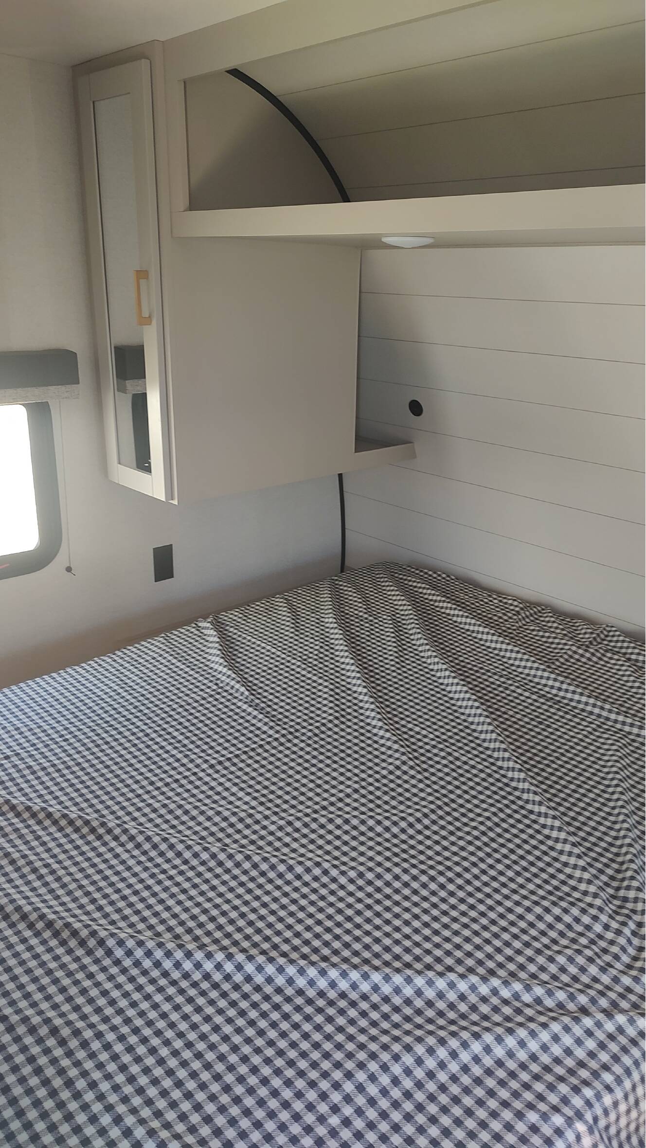 A photo of this 2027 Jayco Jay Flight 261BHS