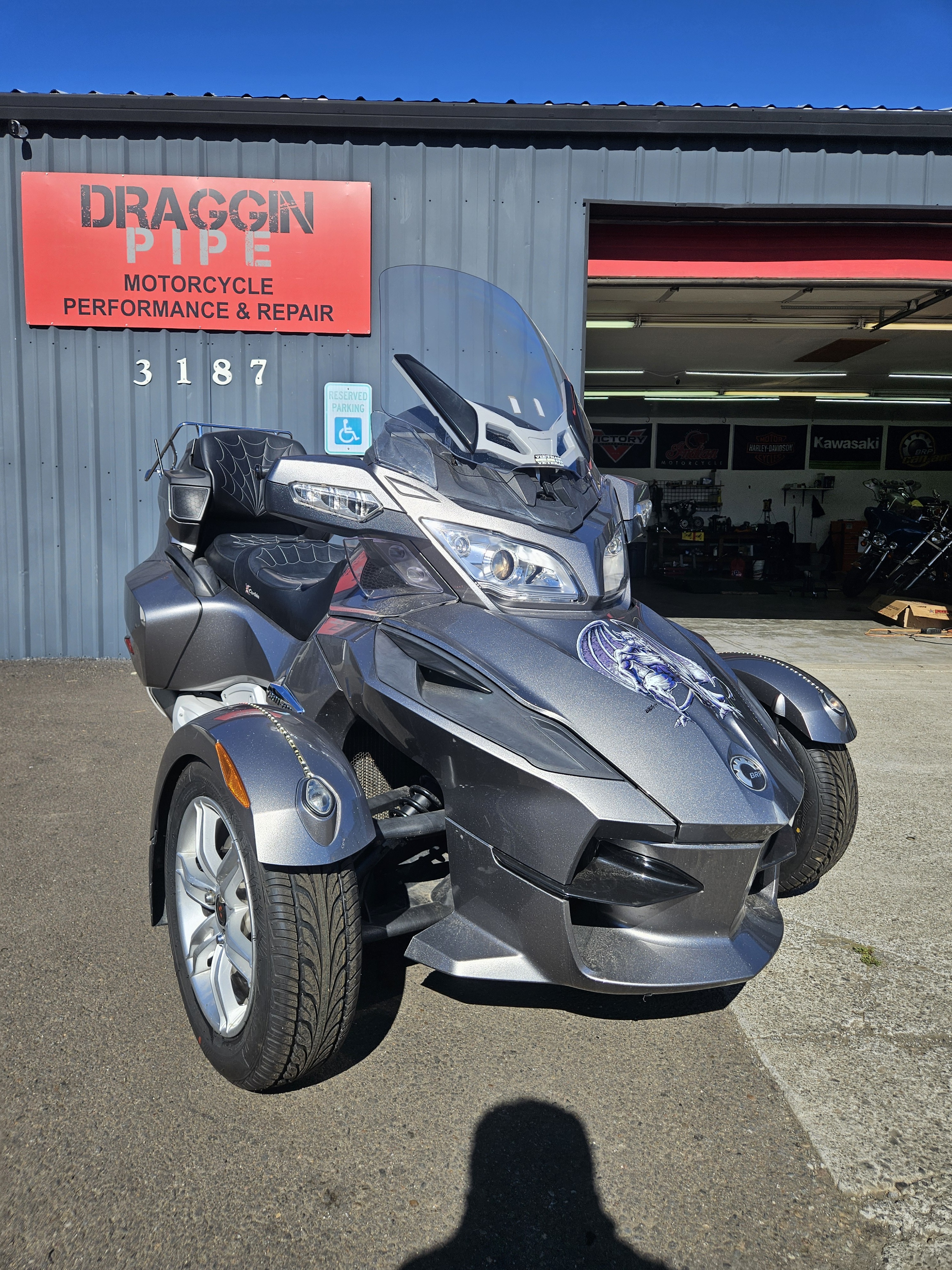 2011 Can-Am SPYDER RT SE5 RT SE5 in Hubbard, OR