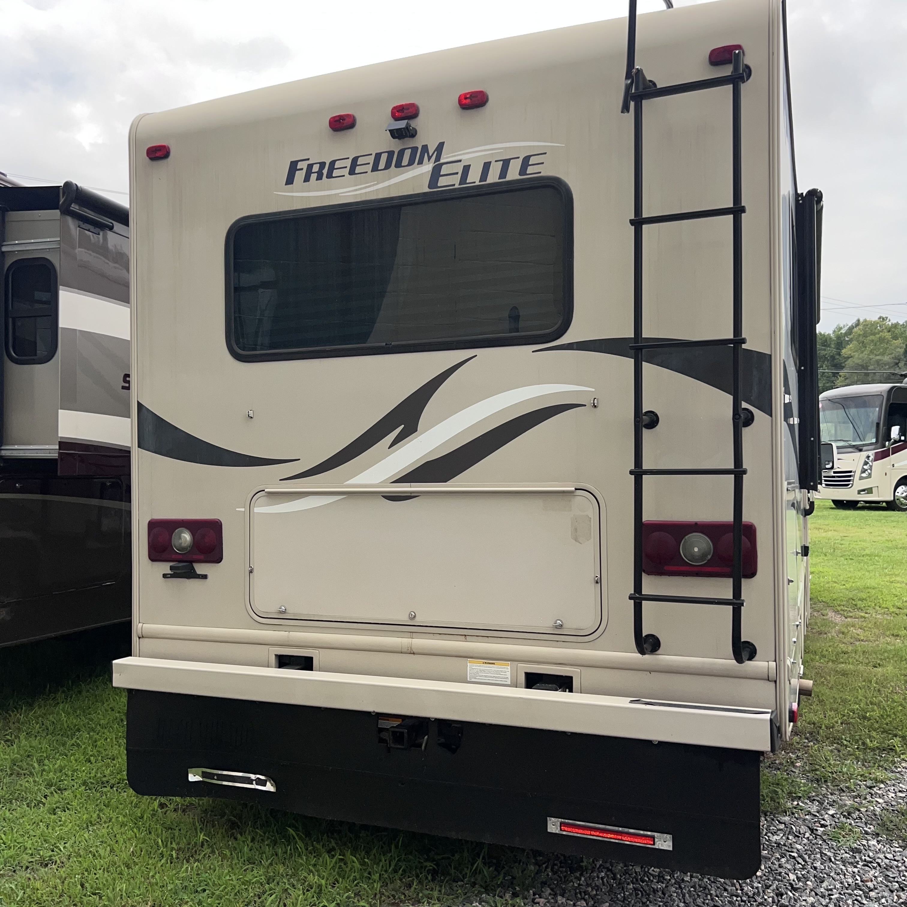 2014 Thor Motor Coach FREEDOM ELITE 28Z in montross VA
