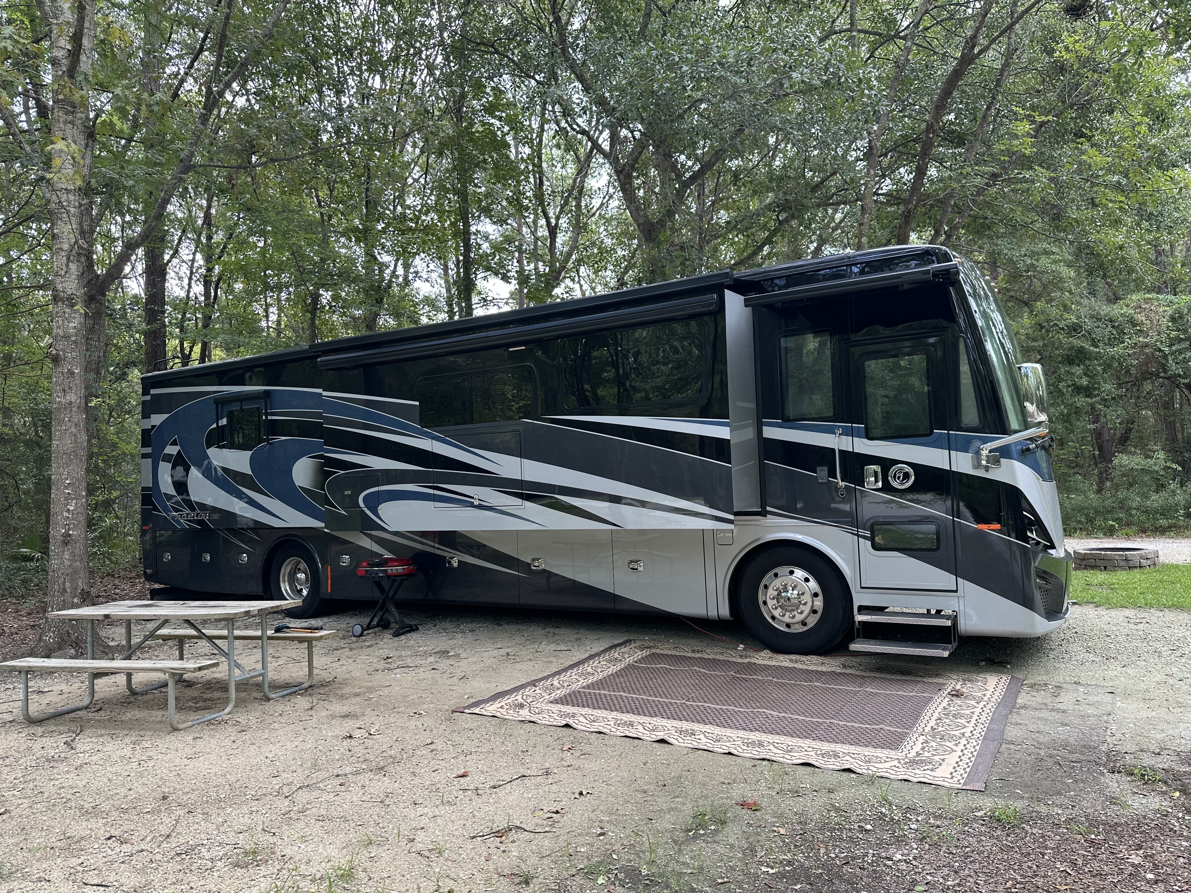2021 Tiffin Motorhomes PHAETON 40 IH RV