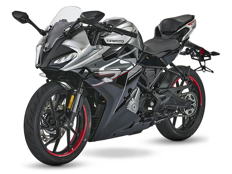 2023 CFMOTO 300SS in oakdale NY