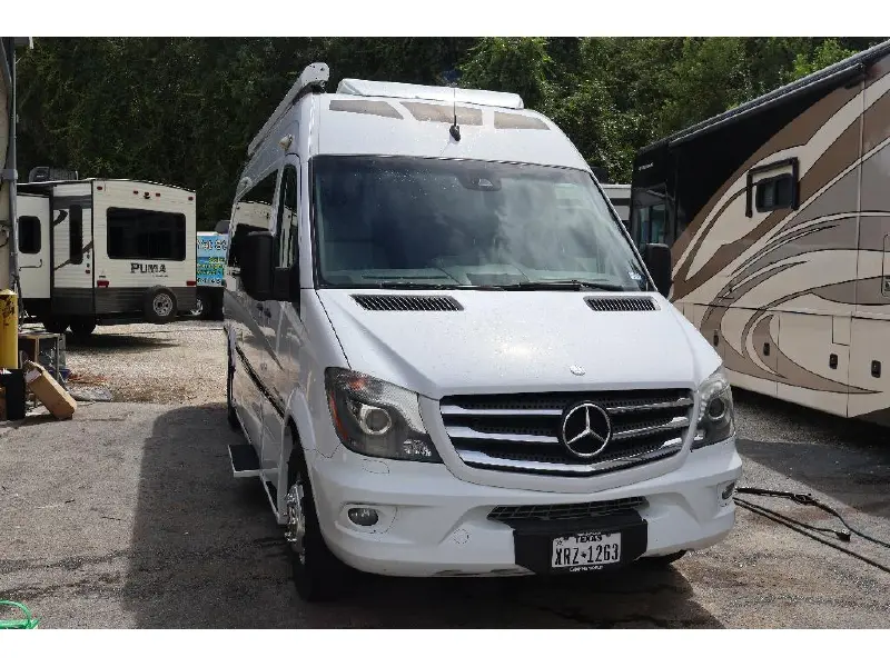 2015 ROADTREK