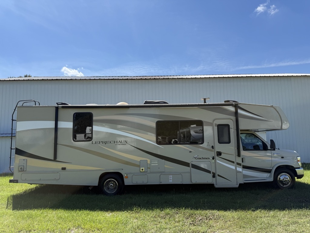 2017 Coachmen LEPRECHAUN 311FS in leesville SC