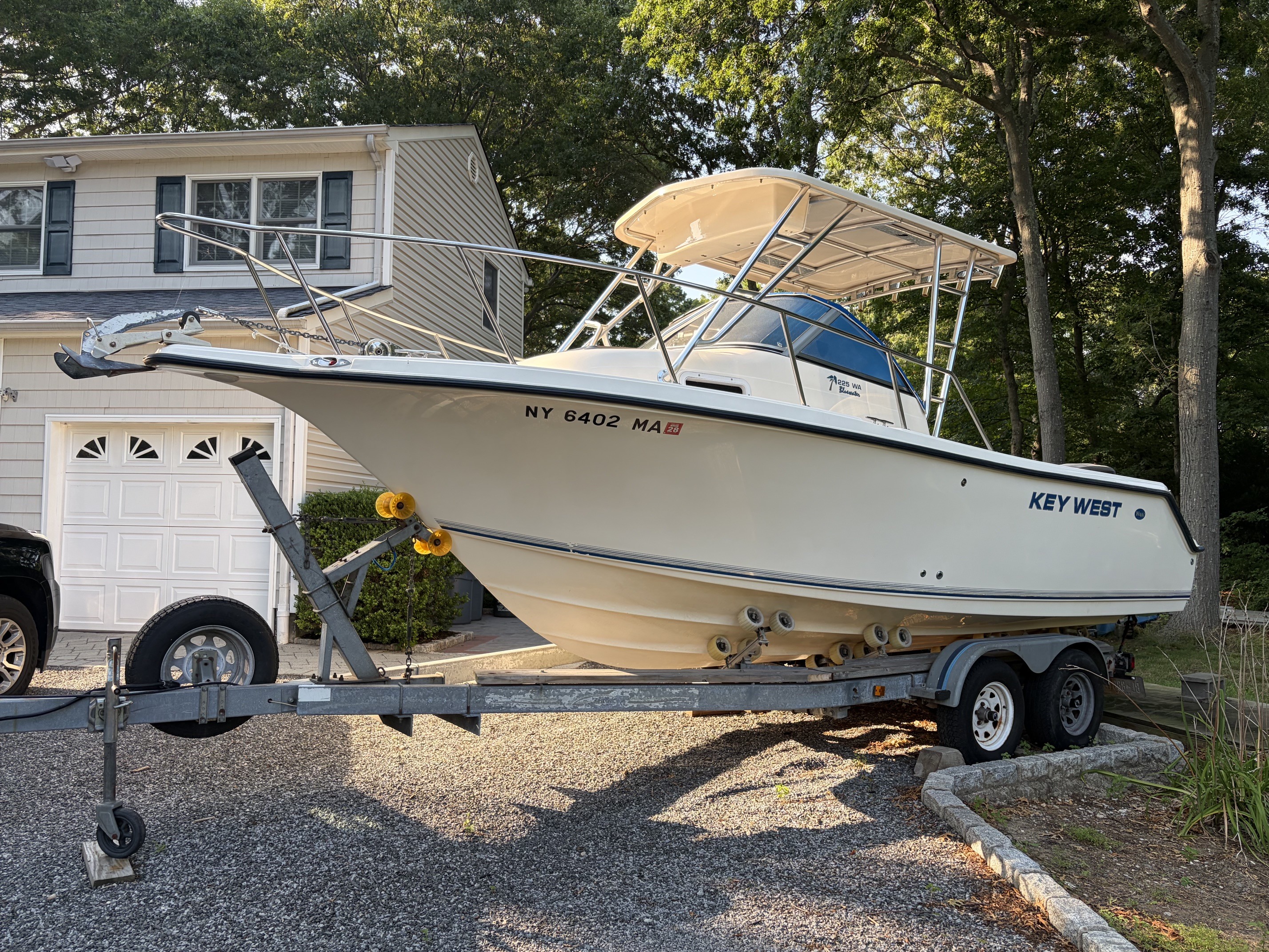 2004 Key West Boats 225 WA in holtsville NY