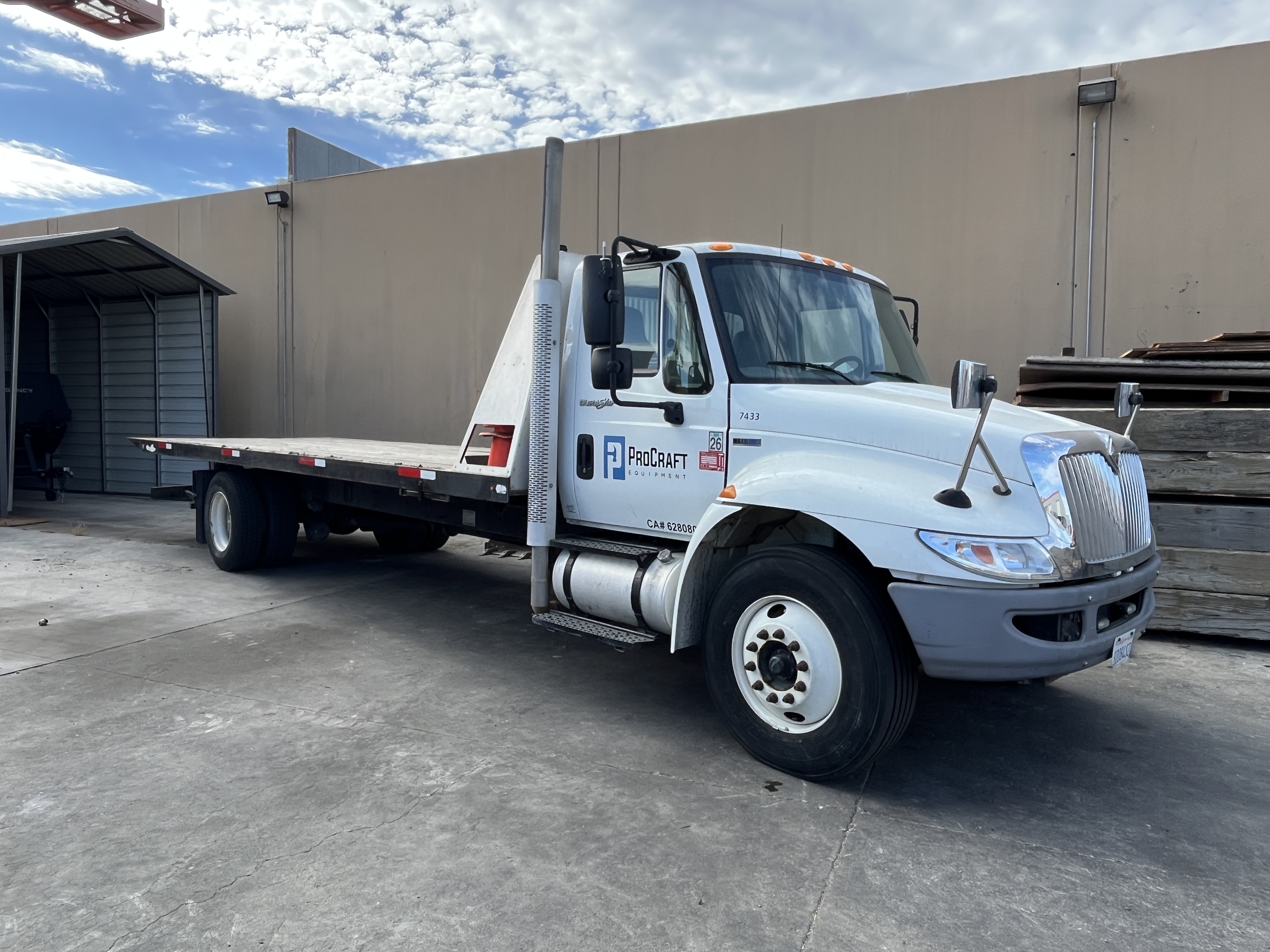 2014 INTERNATIONAL 4300 SBA in Hayward, CA