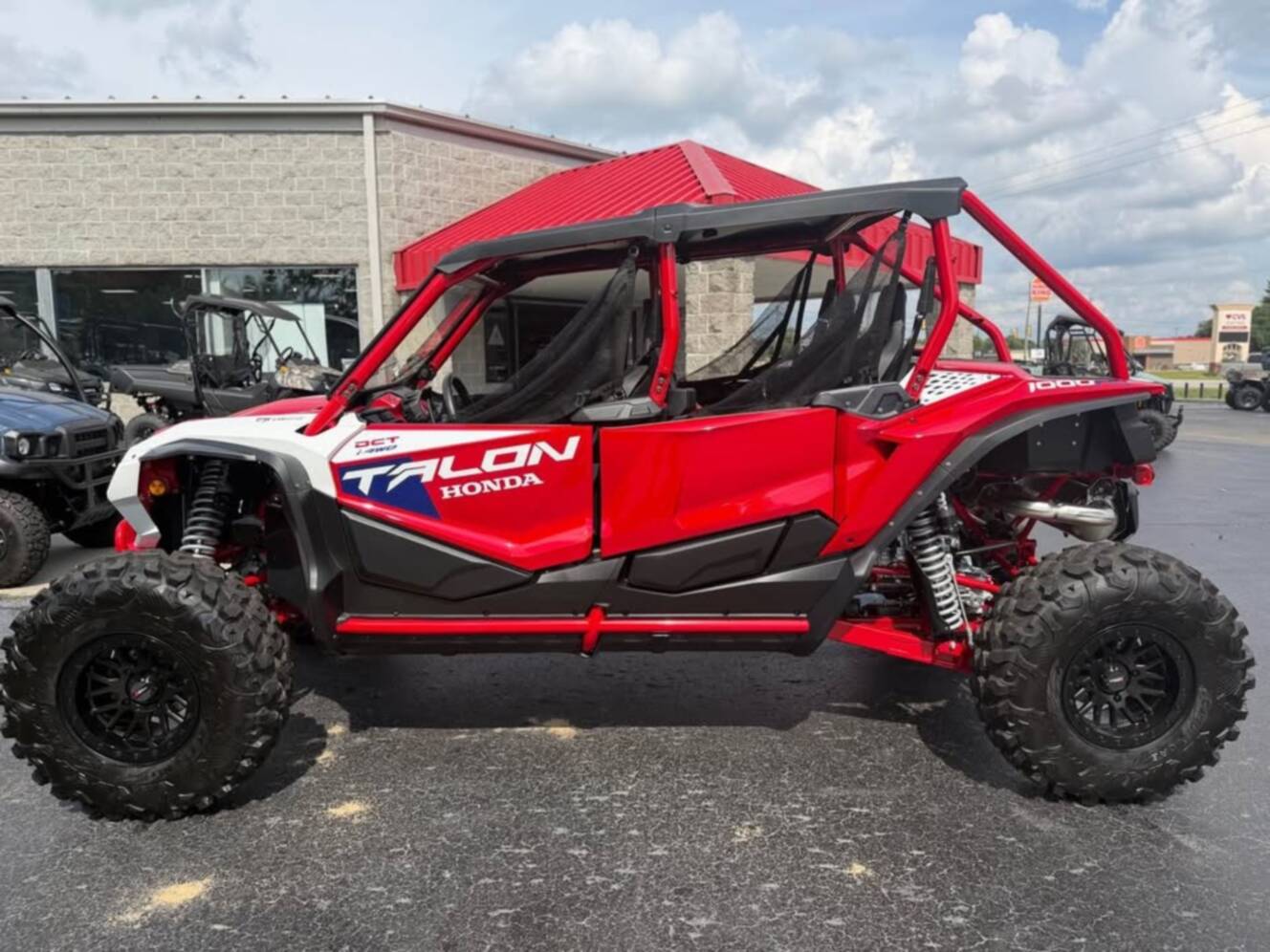 A photo of this 2026 Honda Talon 1000R-4 FOX Live Valve