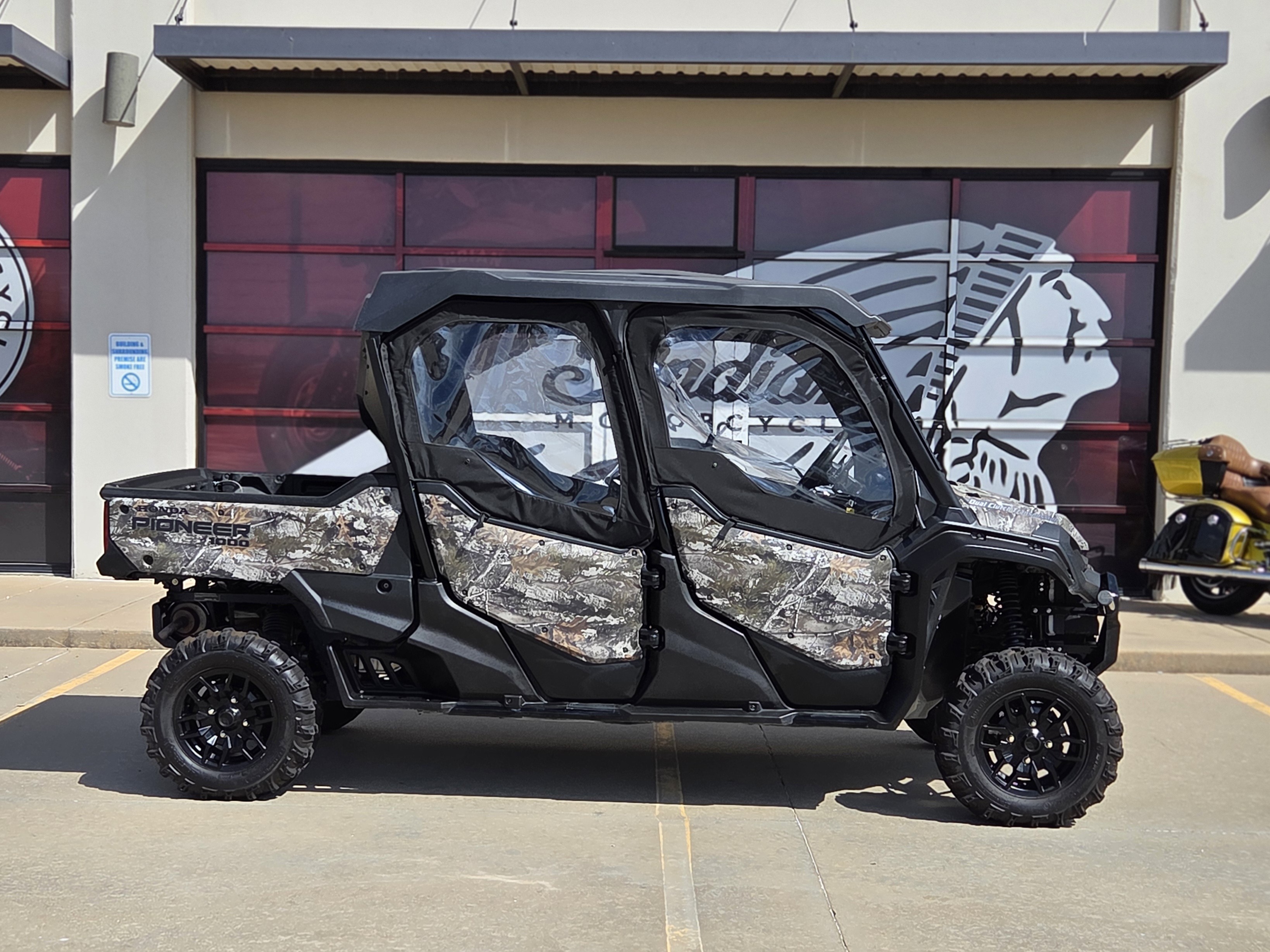 2025 Honda Pioneer 1000-6 Deluxe Crew in norman OK