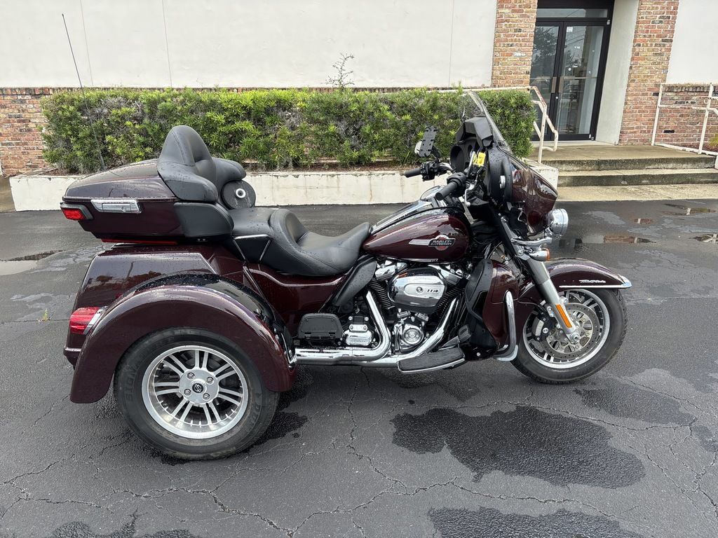 2022 Harley-Davidson Trike FLHTCUTG - Tri Glide Ultra ULTRA CLASSIC® in Daytona Beach, FL