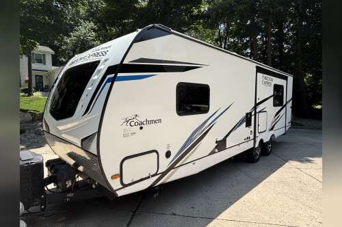 2023 Coachmen FREEDOM EXPRESS ULTRA LITE 274RKS in lafayette IN