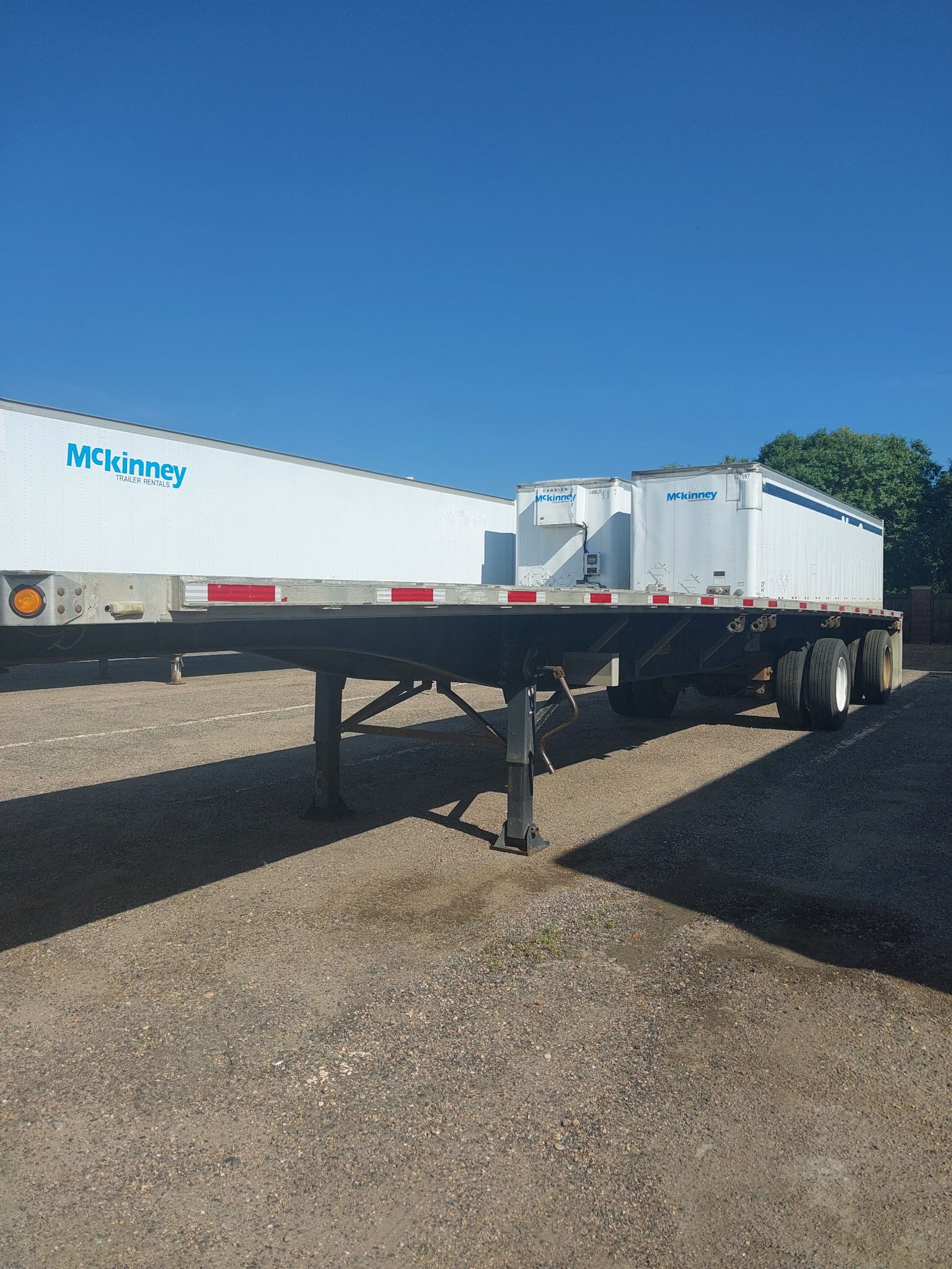 2003 UTILITY FLATBED AIR RIDE in Cleveland, OH