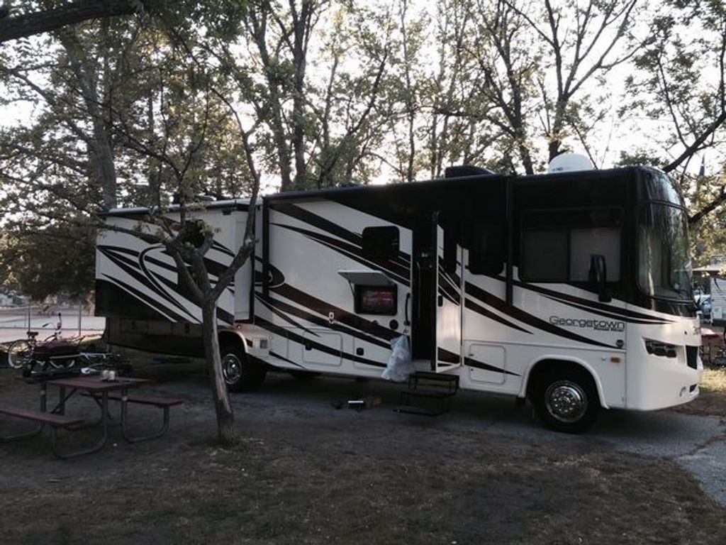 2015 Forest River Georgetown 351DS in yorba linda CA