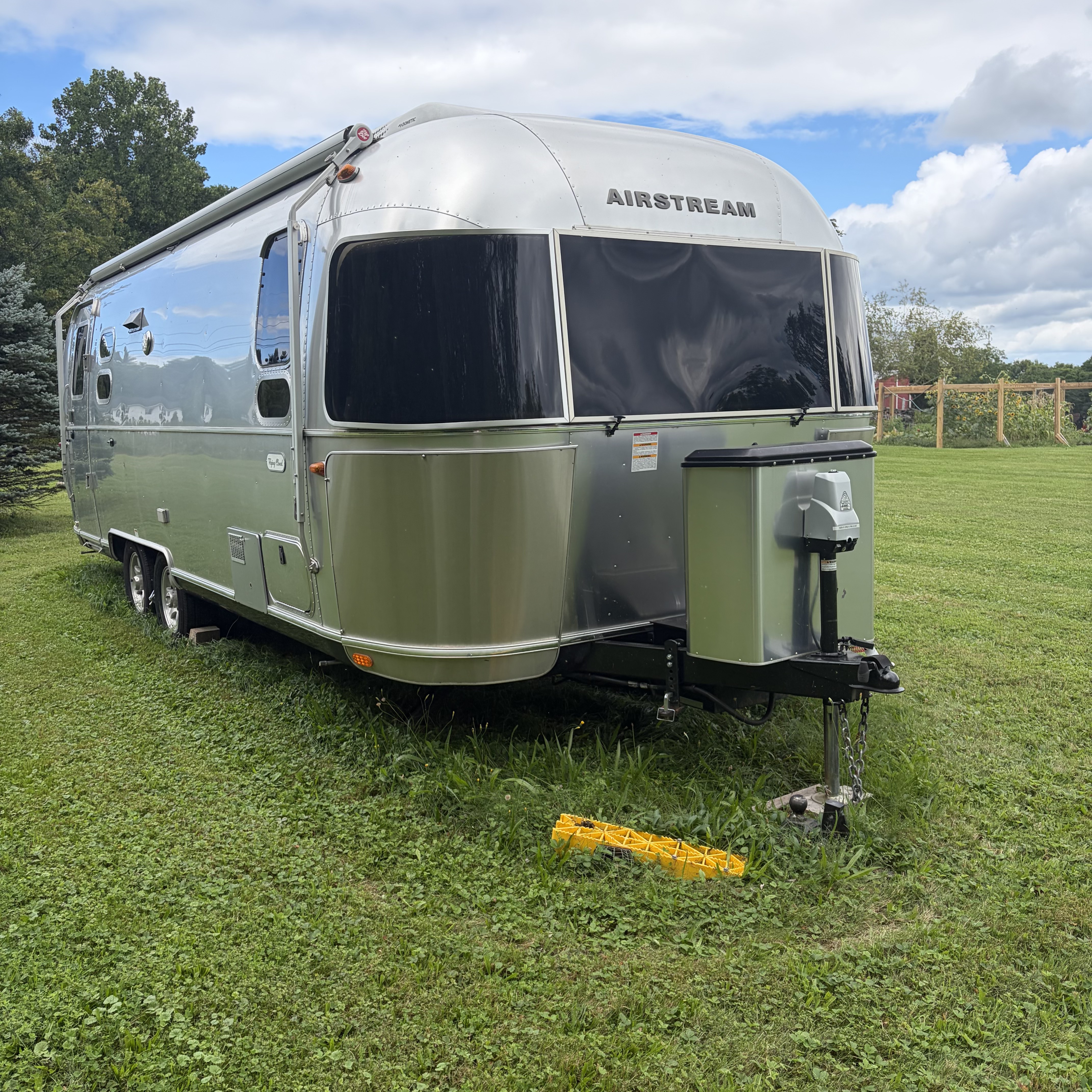 2020 Airstream FLYING CLOUD 25FB QUEEN RV