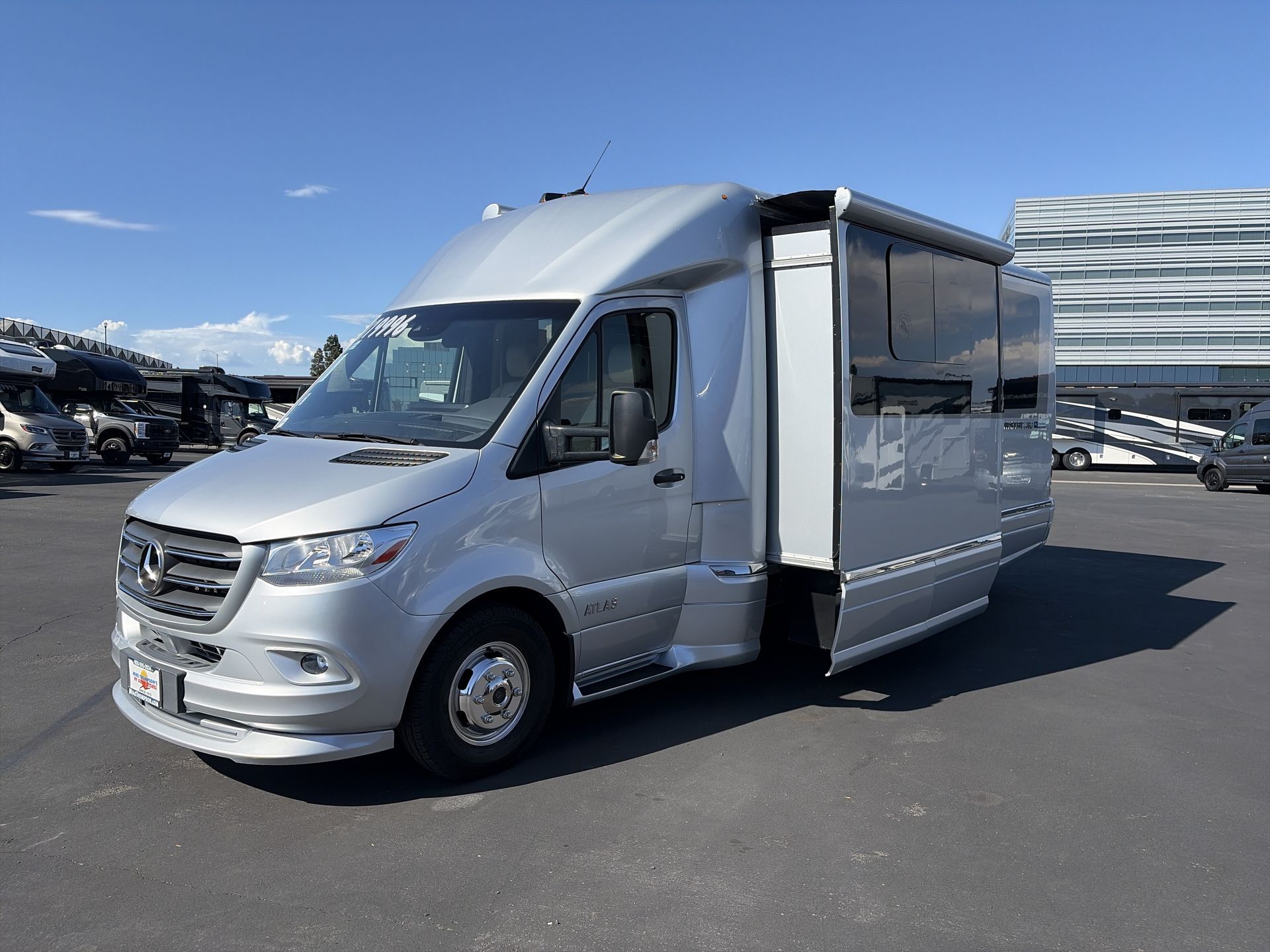 2023 Airstream ATLAS MURPHY SUITE TOMMY BAHAMA EDITION in fountain valley CA