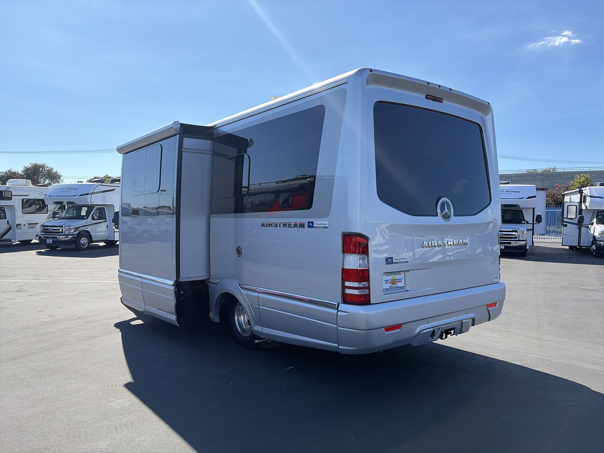 2023 Airstream ATLAS MURPHY SUITE TOMMY BAHAMA EDITION in fountain valley CA