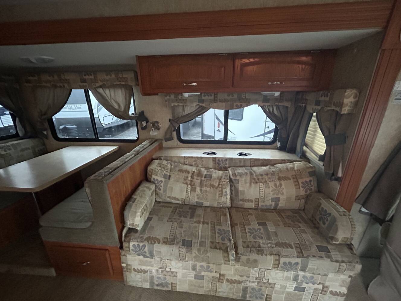 A photo of this 2007 Georgie Boy Pursuit 3540DS