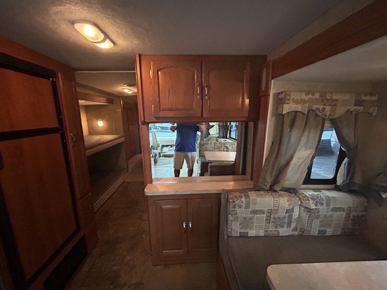 A photo of this 2007 Georgie Boy Pursuit 3540DS